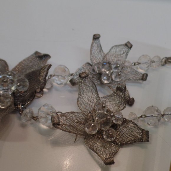 JLO Silvertone Floral Mesh Necklace 22" - Picture 9 of 12